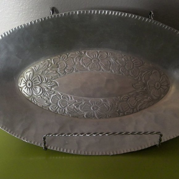 Intaglio Design by E.M.P.C. Forged Aluminum Serving Tray - Picture 1 of 4